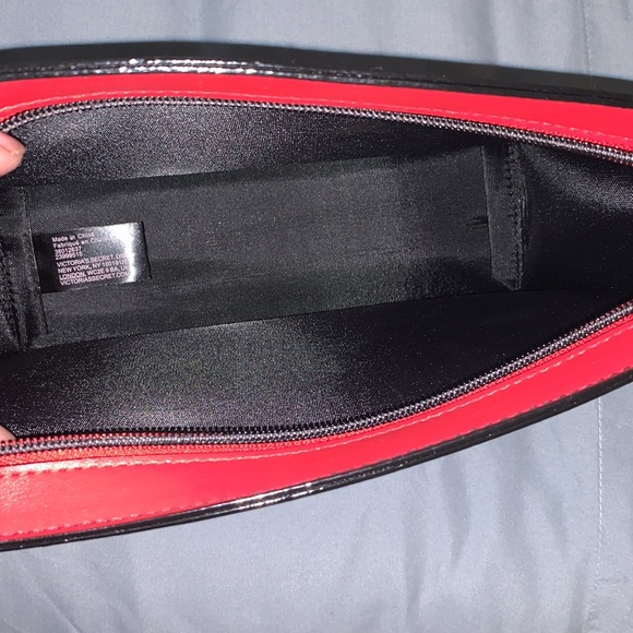 NEW VICTORIA SECRET CLUTCH/MAKEUP BAG - Picture 4 of 5
